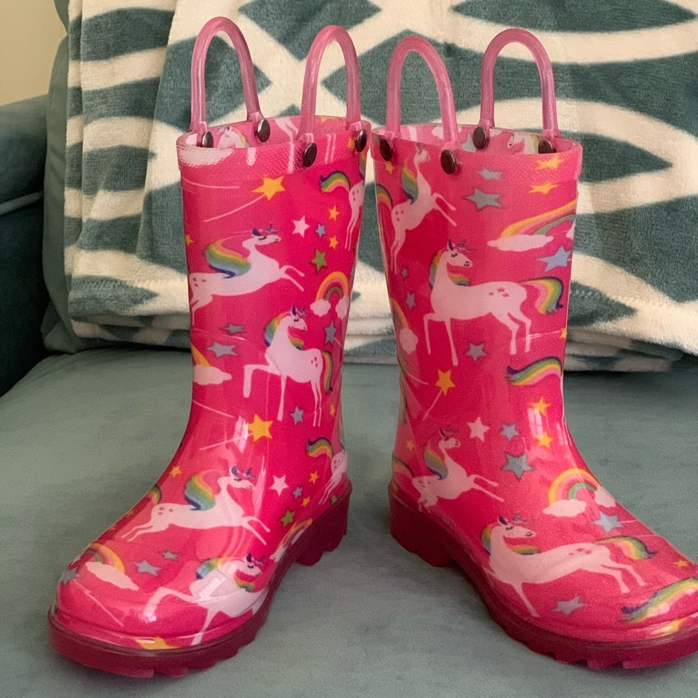GIRL’S Unicorn Light-Up Rain Boots